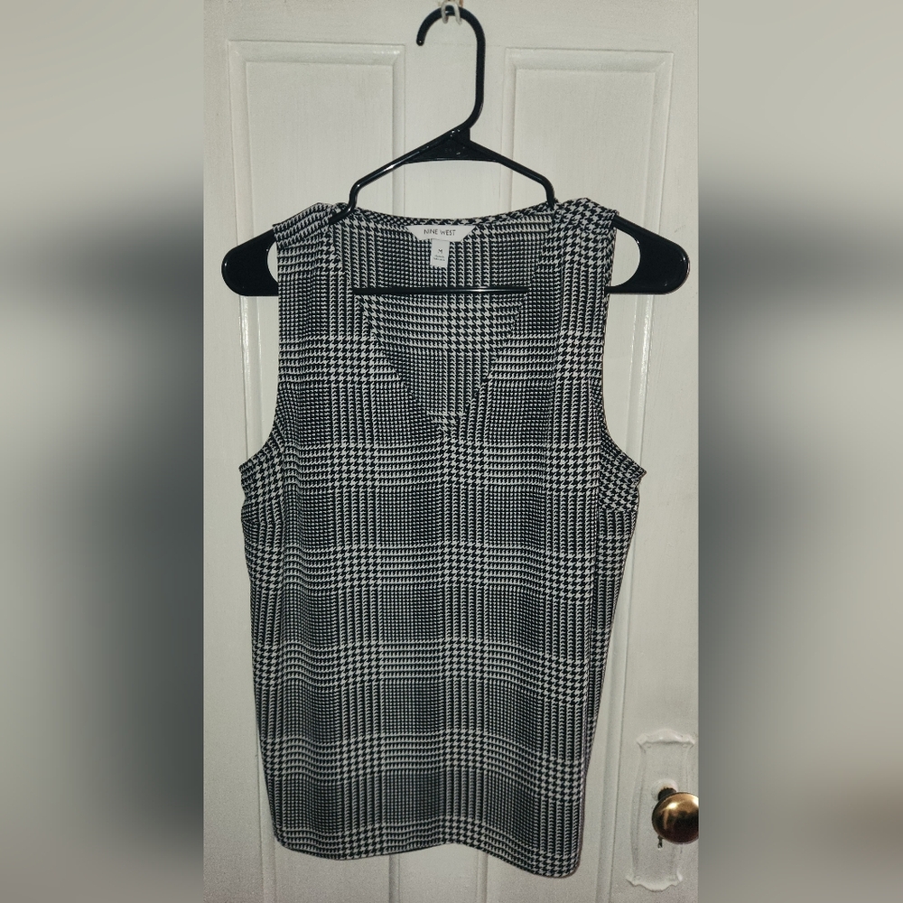 Nine West Gray and Black Sleeveless Tank Top
